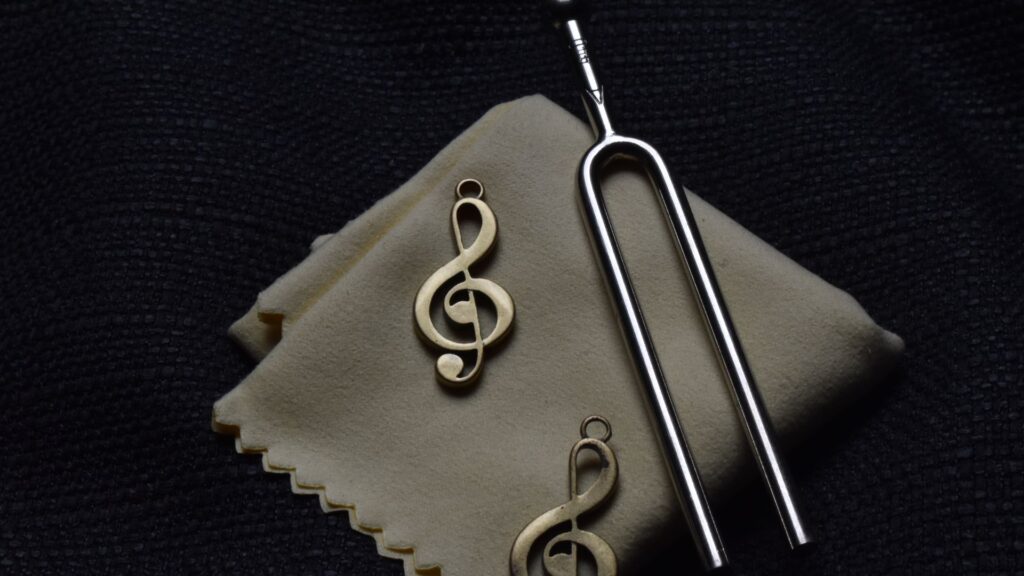 اتوتیون چیست؟