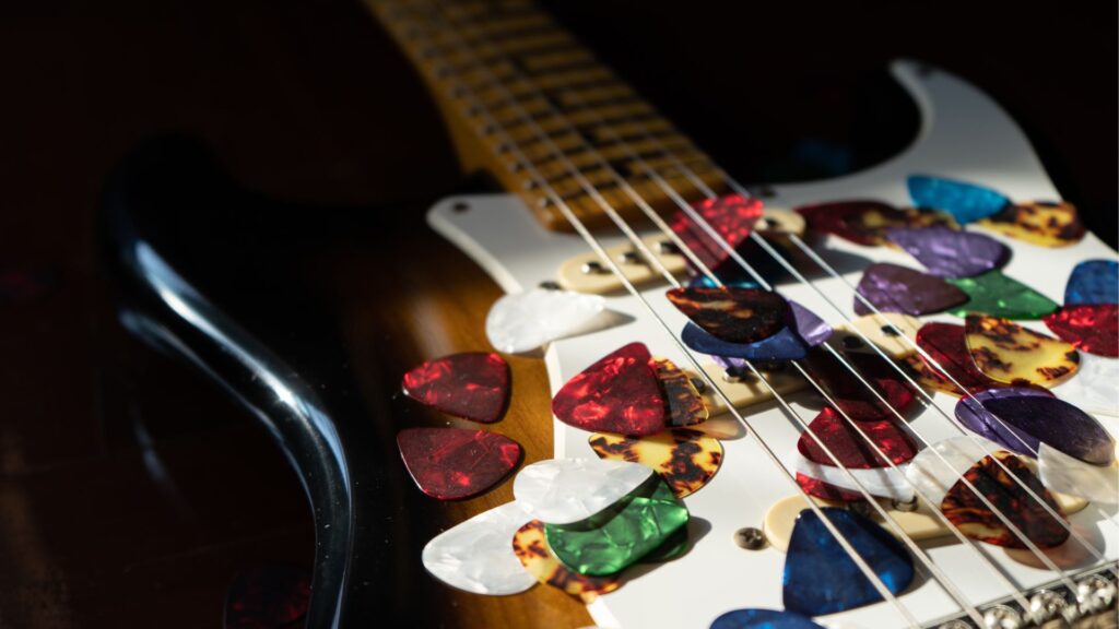 جنس پیک های گیتار